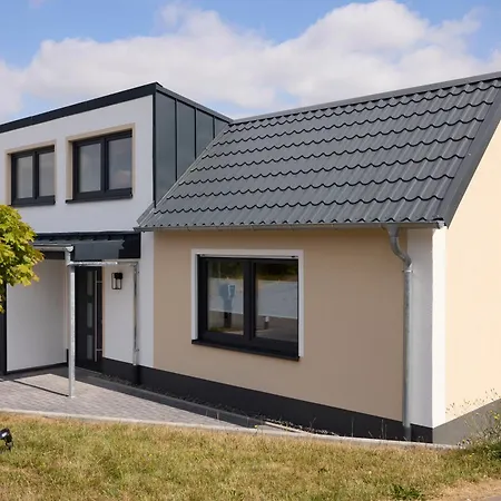 Petry Lutzerath-moderne Mit Klima, Terrasse & E-ladestation *